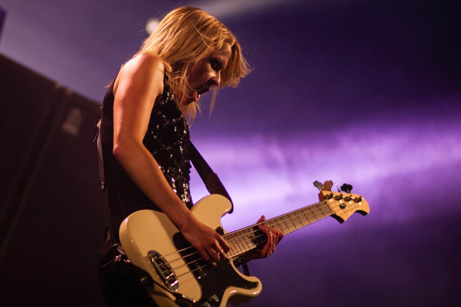 7 Best Headphones for Bass Guitar to Buy in 2024