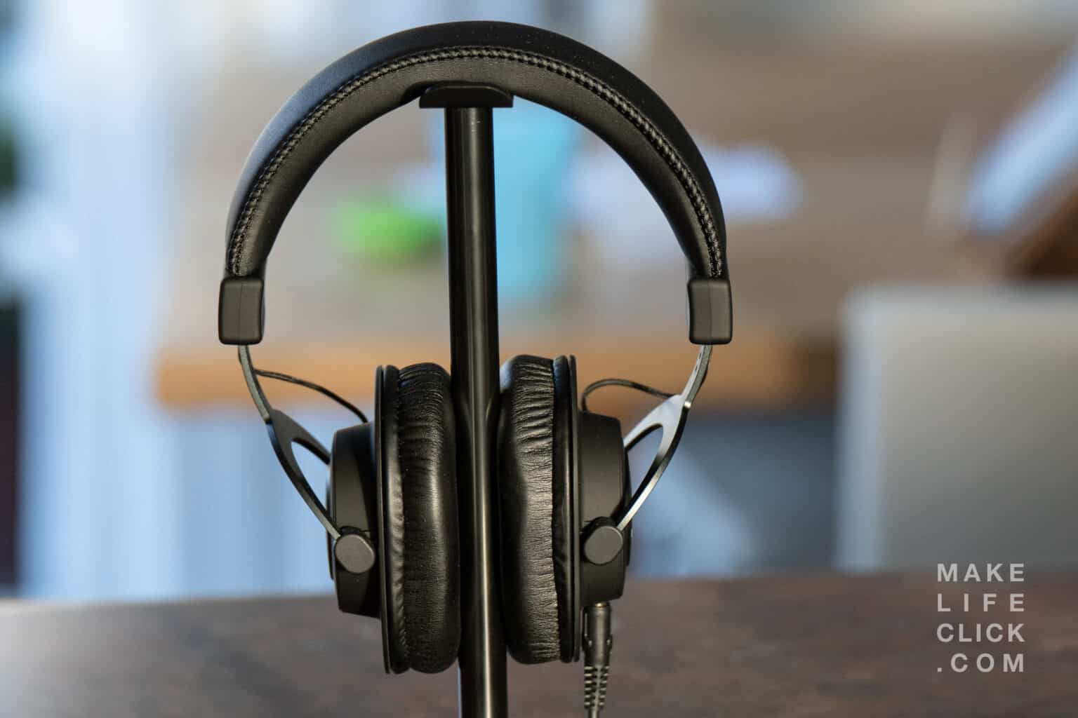 FiFine H8 Headphones Review - Budget Studio Cans Worth The Price?